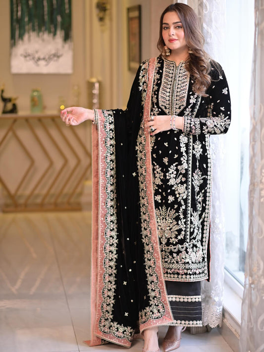 ANEELA’S LUXURY VELVET COLLECTION A680